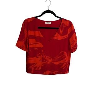 Aritzia Babaton Blouse Womens Small Red Randy Cropped V-Neck Short Sleeve